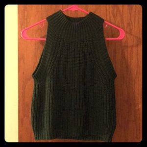 Cropped sleeveless sweater